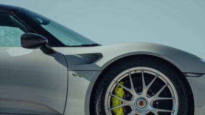 2015 Porsche 918 Spyder Weissach Package