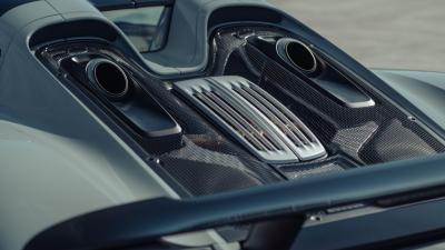 2015 Porsche 918 Spyder Weissach Package