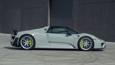 2015 Porsche 918 Spyder Weissach Package
