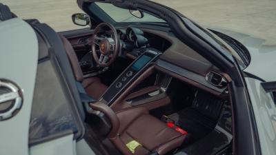 2015 Porsche 918 Spyder Weissach Package