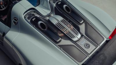 2015 Porsche 918 Spyder Weissach Package
