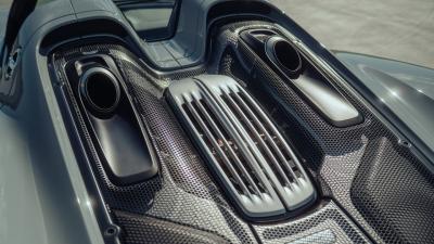 2015 Porsche 918 Spyder Weissach Package