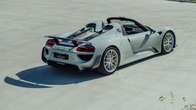 2015 Porsche 918 Spyder Weissach Package