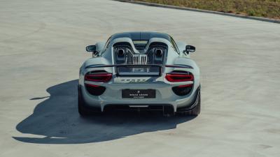 2015 Porsche 918 Spyder Weissach Package