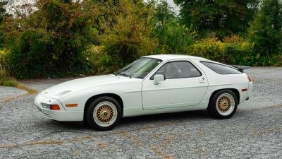 1989 Porsche 928 S4