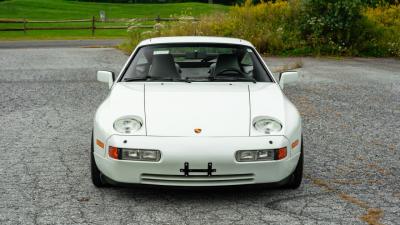 1989 Porsche 928 S4