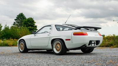 1989 Porsche 928 S4
