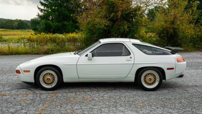 1989 Porsche 928 S4