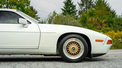 1989 Porsche 928 S4