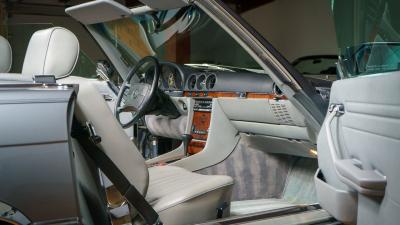1987 Mercedes - Benz 560 SL