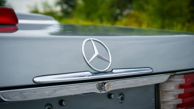 1987 Mercedes - Benz 560 SL