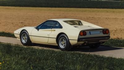 1976 Ferrari 308 GTB "Vetroresina"
