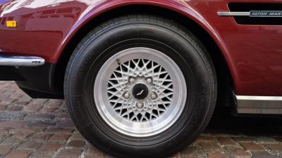 1987 Aston Martin V8 Volante