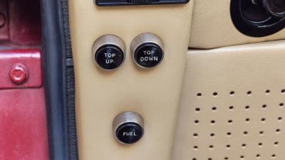 1987 Aston Martin V8 Volante