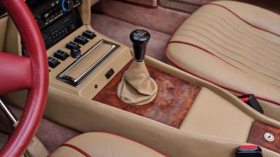 1987 Aston Martin V8 Volante