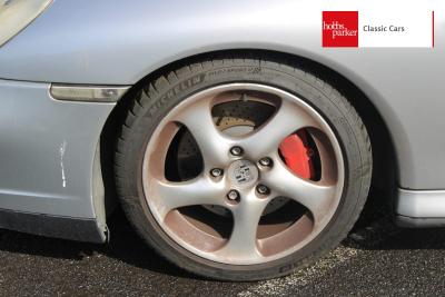 2004 Porsche 911 CARRERA 4S