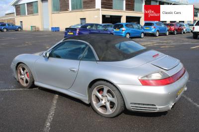 2004 Porsche 911 CARRERA 4S
