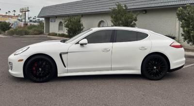 2010 Porsche PANAMERA 4S