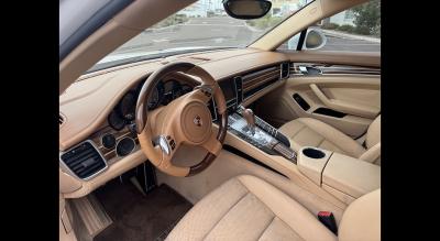 2010 Porsche PANAMERA 4S
