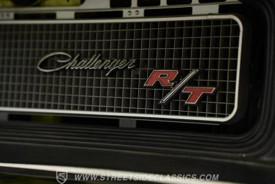 1970 Dodge Challenger RT/SE 440 SIX PACK