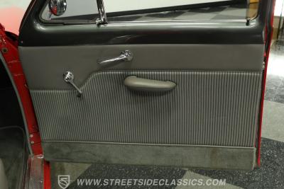 1951 Ford Deluxe Coupe