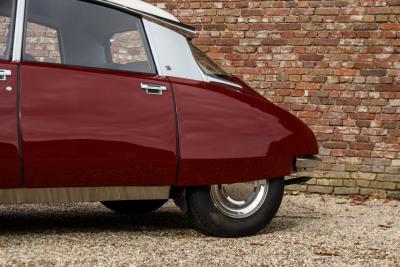 1971 Citro&euml;n Citro&euml;n DS21 Berline Automatique &ldquo;Rouge Cornaline&rdquo;