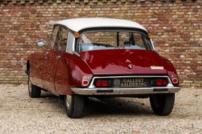 1971 Citro&euml;n Citro&euml;n DS21 Berline Automatique &ldquo;Rouge Cornaline&rdquo;