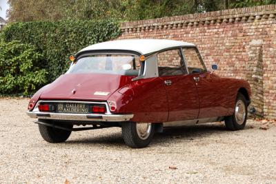 1971 Citro&euml;n Citro&euml;n DS21 Berline Automatique &ldquo;Rouge Cornaline&rdquo;