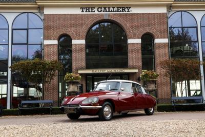 1971 Citro&euml;n Citro&euml;n DS21 Berline Automatique &ldquo;Rouge Cornaline&rdquo;