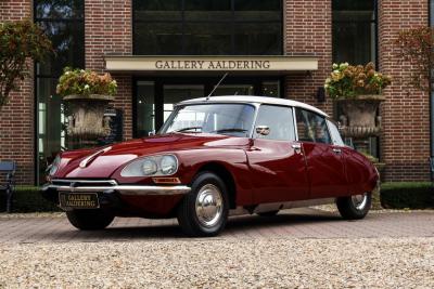 1971 Citro&euml;n Citro&euml;n DS21 Berline Automatique &ldquo;Rouge Cornaline&rdquo;