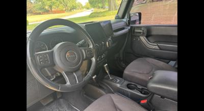 2014 Jeep WRANGLER UNLIMITED SPORT