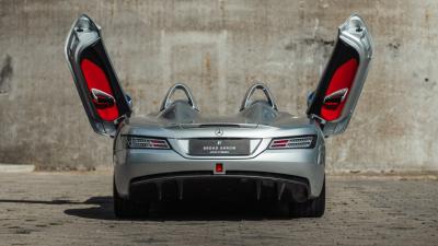 2009 Mercedes - Benz SLR McLaren Stirling Moss