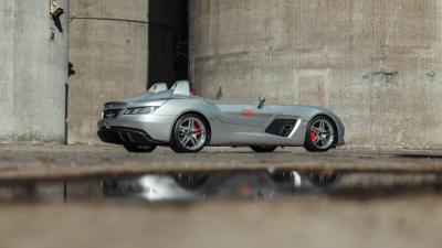 2009 Mercedes - Benz SLR McLaren Stirling Moss