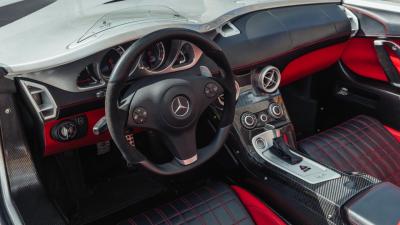 2009 Mercedes - Benz SLR McLaren Stirling Moss