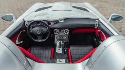 2009 Mercedes - Benz SLR McLaren Stirling Moss