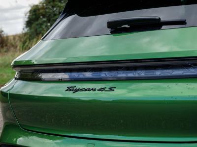 2022 Porsche Performance Plus 93.4kWh 4S Sport Turismo Auto 4WD 5dr (11kW Charger)
