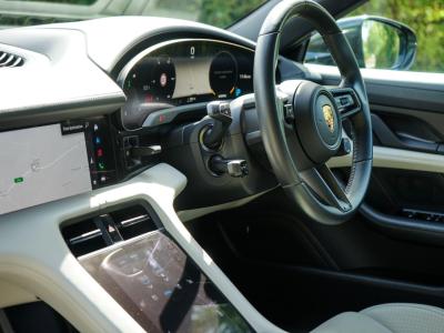 2022 Porsche Performance Plus 93.4kWh 4S Sport Turismo Auto 4WD 5dr (11kW Charger)