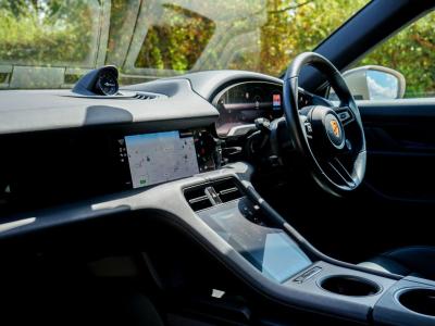 2022 Porsche Performance 79.2kWh Auto RWD 4dr (11kW Charger)