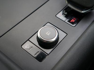 2022 Land Rover 3.0 D300 MHEV SE Auto 4WD Euro 6 (s/s) 5dr