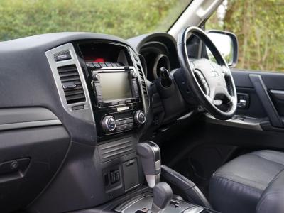 2016 Mitsubishi 3.2 DI-DC SG3 Auto 4WD Euro 6 5dr LWB