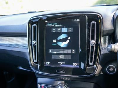 2021 Volvo 1.5 T3 R-Design Euro 6 (s/s) 5dr