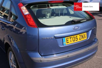 2005 Ford FOCUS GHIA AUTO