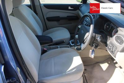 2005 Ford FOCUS GHIA AUTO