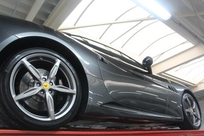2010 Ferrari California 4.3 &ldquo;Tasteful Grigio Silverstone&rdquo;