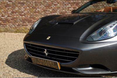 2010 Ferrari California 4.3 &ldquo;Tasteful Grigio Silverstone&rdquo;