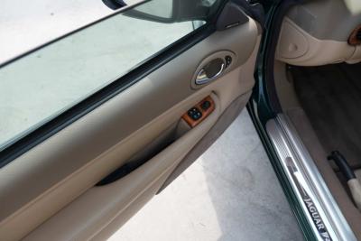 2003 Jaguar XKR