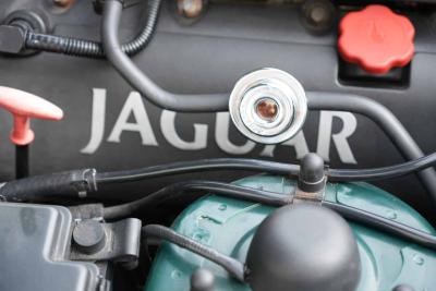2003 Jaguar XKR