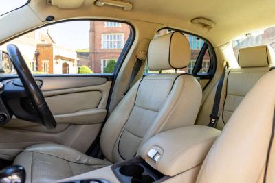 2008 Jaguar XJR