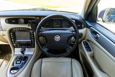 2008 Jaguar XJR