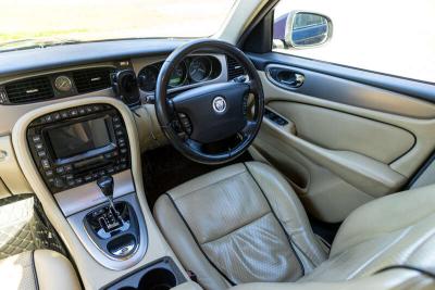 2008 Jaguar XJR